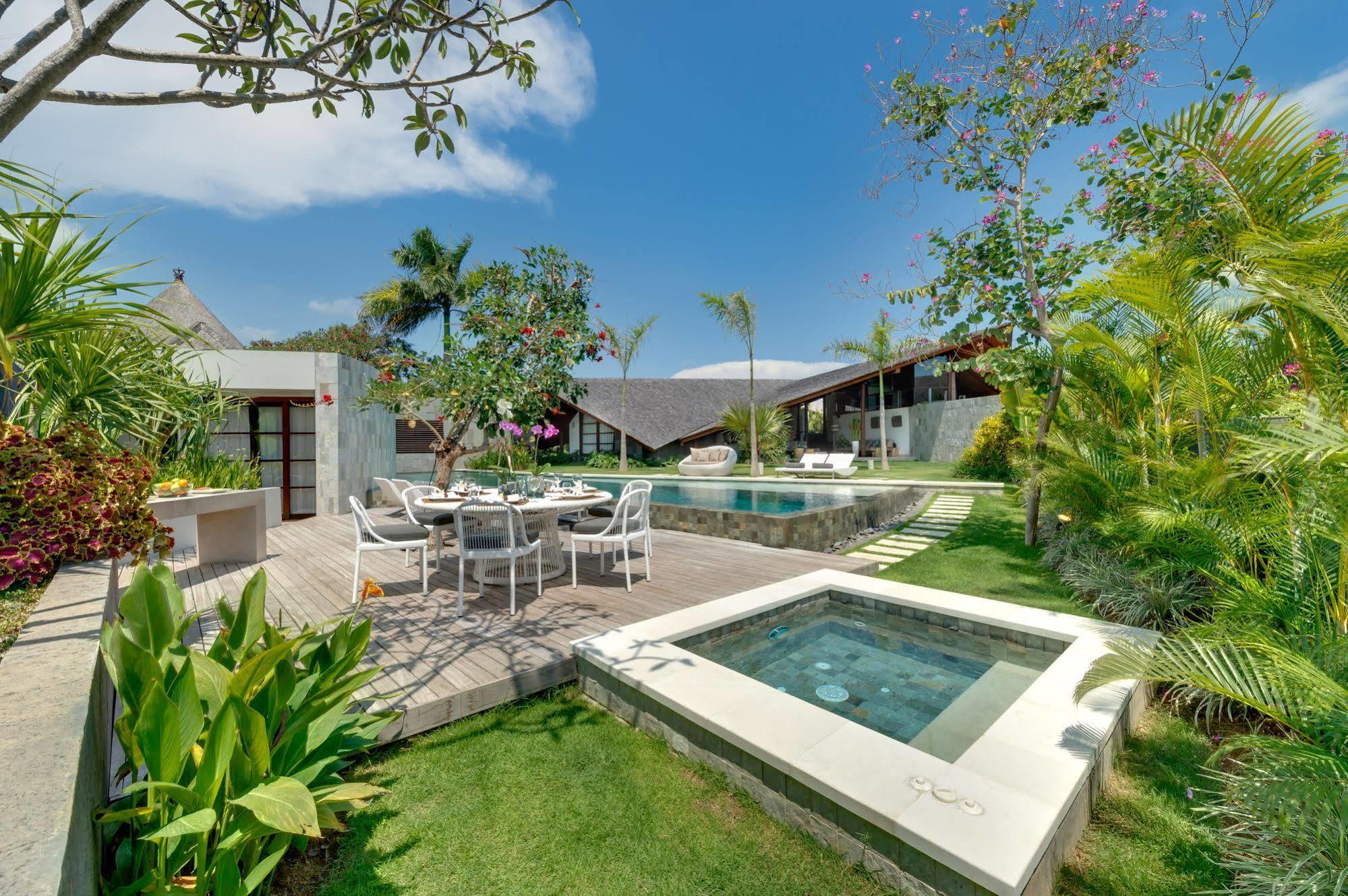 The Layar - Designer Villas And Spa, Chse Certified Seminyak Esterno foto